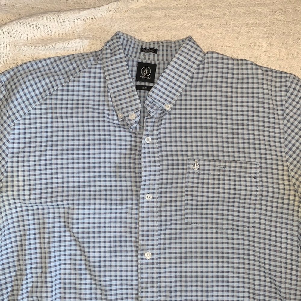 Volcom men’s plaid shirt size XL